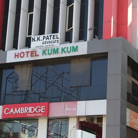 Hotel Kum Kum Adalaj Buitenkant foto