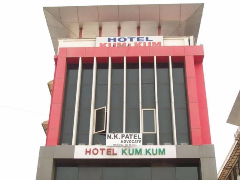 Hotel Kum Kum Adalaj Buitenkant foto